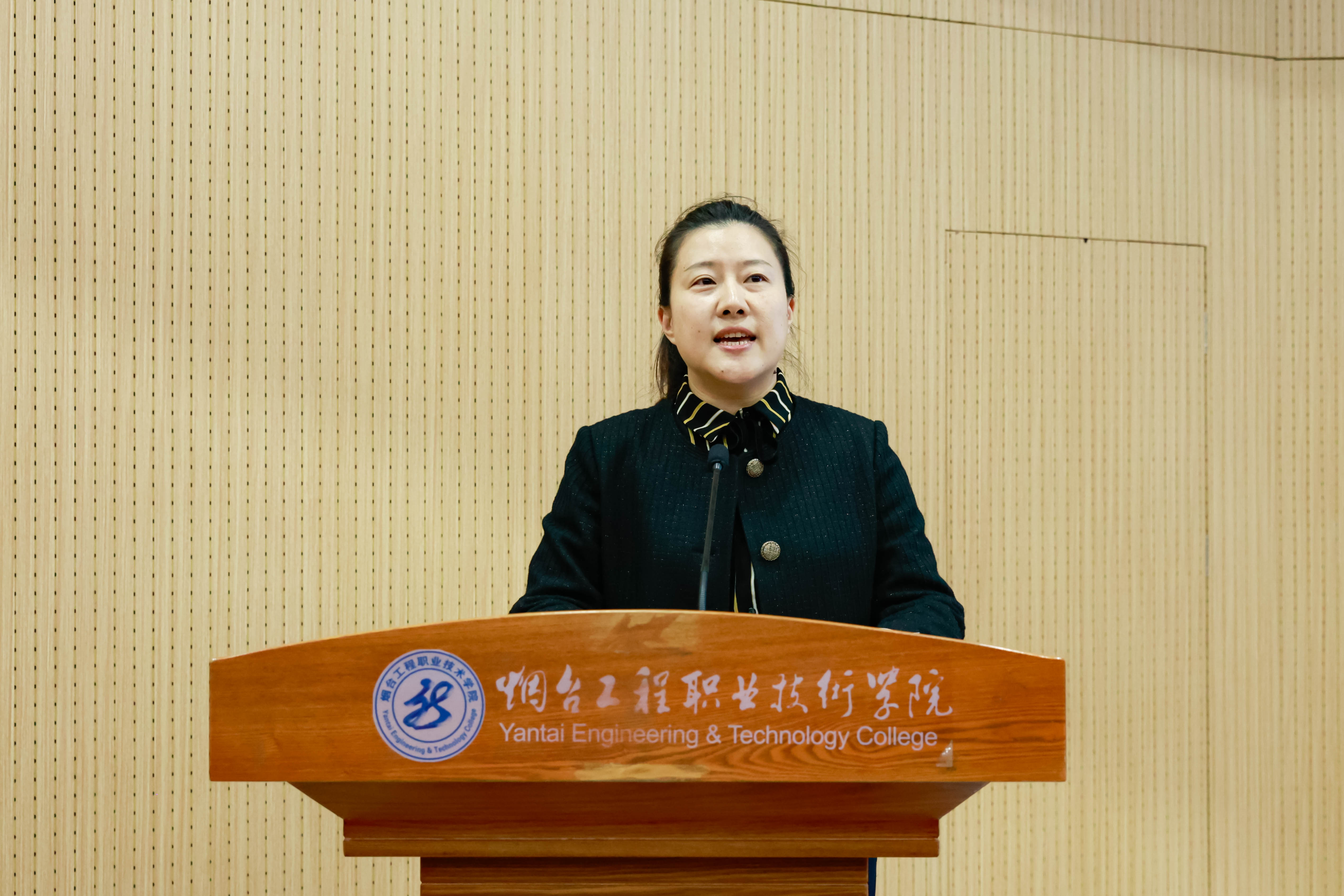 10-5380.jpg 10-5380.jpg